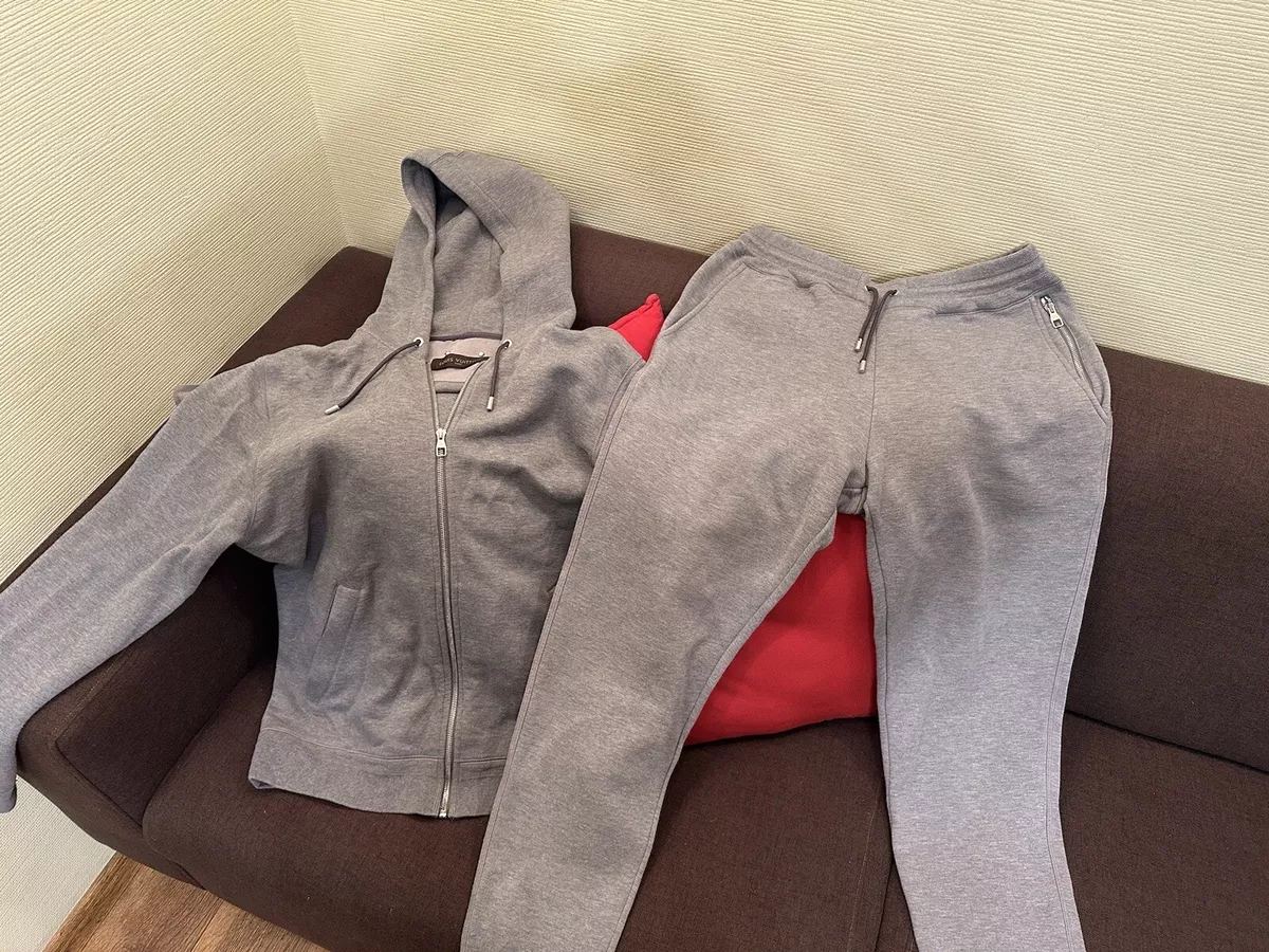 lv track suit