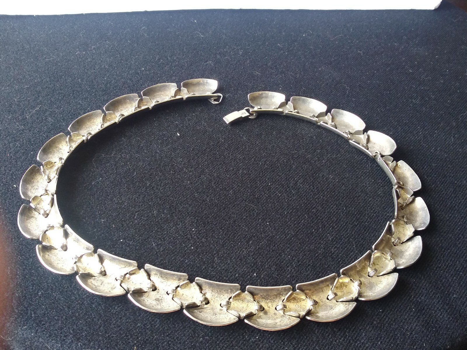 SILVER HALF MOON INTERLOCKING LINK CHOKER, MID CE… - image 7