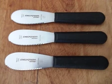 3 DEXTER RUSSELL  SCALLOPED SANDWICH SPREADERS