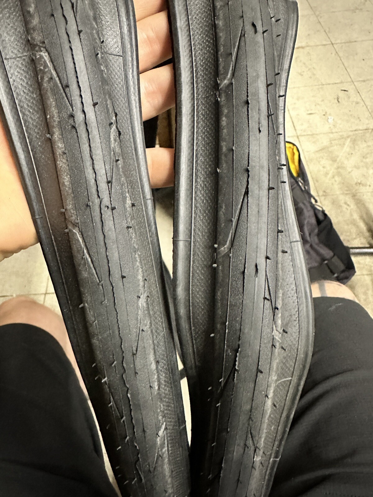 Goodyear Vector 4 season 700x28c Road Tire Pair  Trek Specialized Canyon