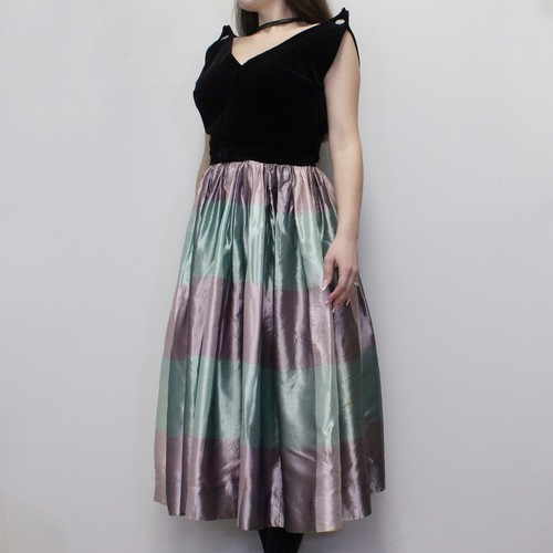 Vintage 50s Party Dress Avant Garde RHinestone Velvet Top & A-line Skirt - Picture 3 of 11