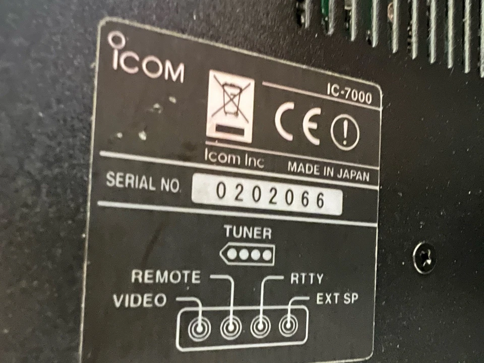 Icom IC-7000 Ricetrasmittente Quadribanda Leggi Bene - Immagine 4 di 4