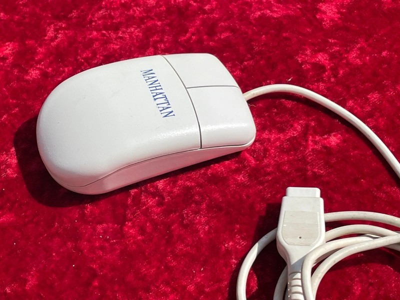 MANHATTAN ATARI / AMIGA  BALL MOUSE Tested Working