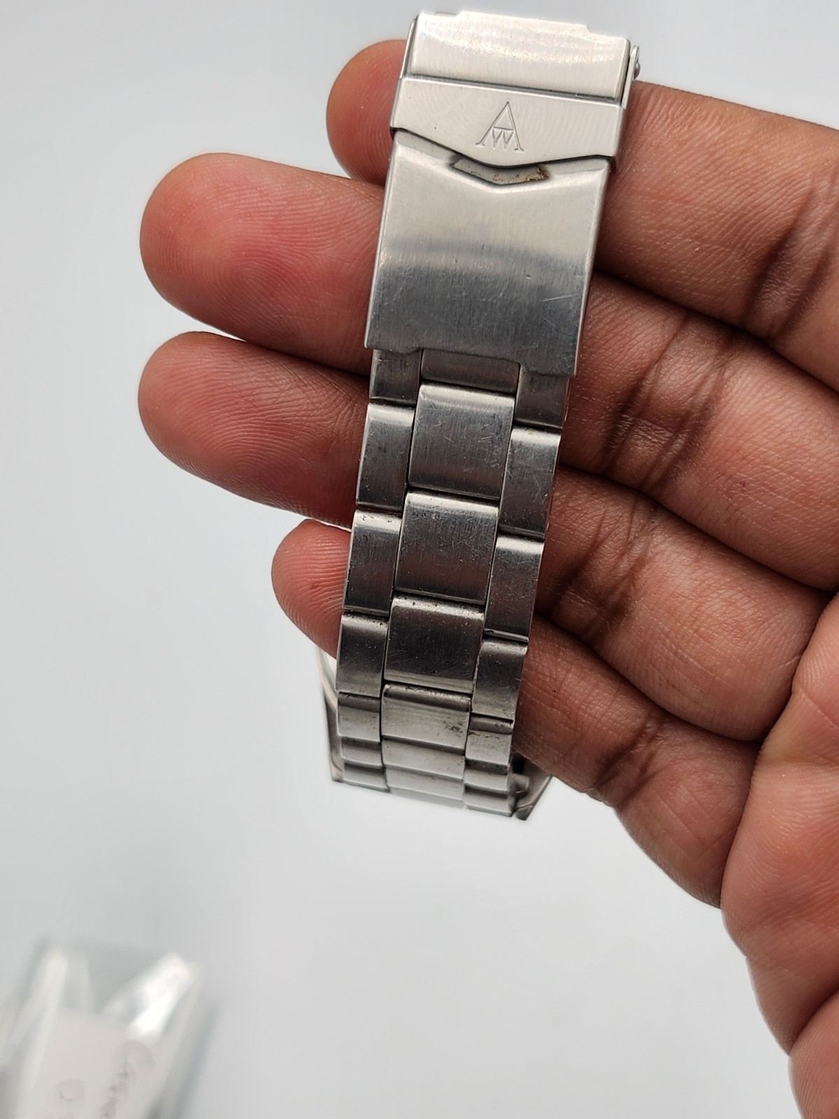 Accurist Quartz Date 50m Water-Resistant Blue Dial Steel Bracelet Watch image 5