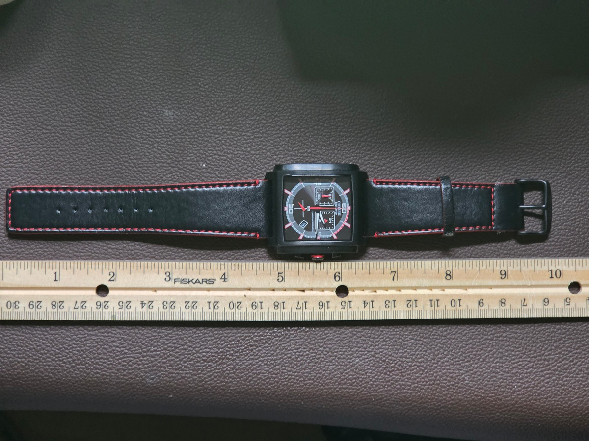 Citizen Eco-Drive Chronograph Mens Watch 32mm Black Dial Titanium H501 8\