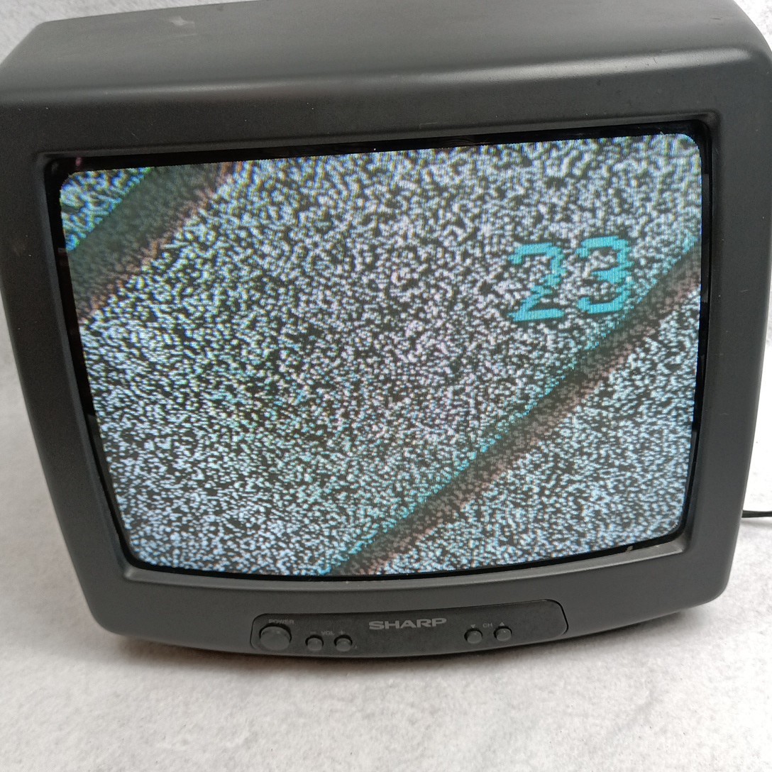 Sharp 13TG30 13-Inch CRT TV - Color Television with Remote