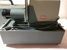 argus 300 slide projector with case. Good Working Condition.
