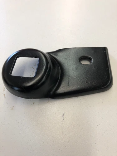 BRACKET, REAR LH