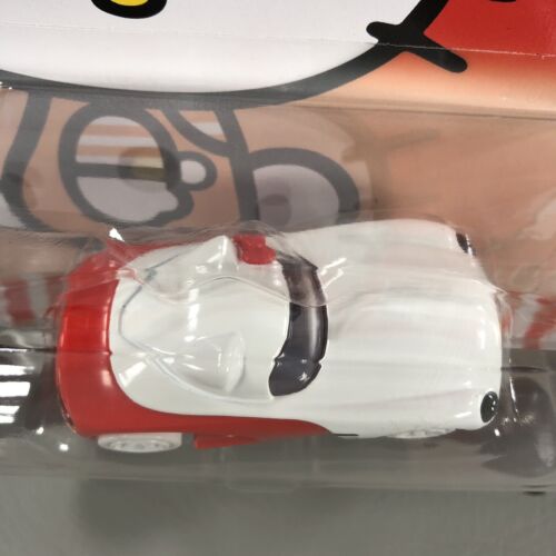 2021 Hot Wheels Personaggi Cars Hello Kitty di Sanrio scala 1:64 - Foto 2 di 9