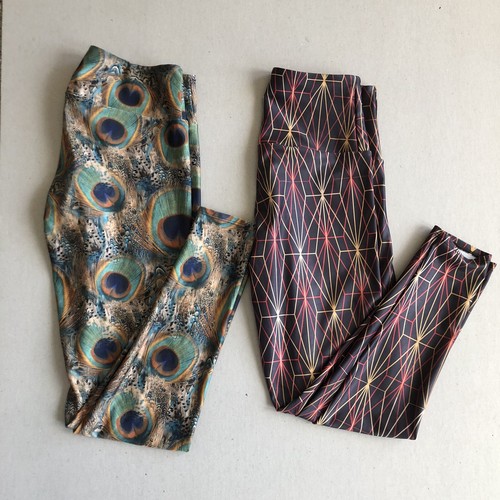 Two Onzie Flow Green Leggings Peacock 