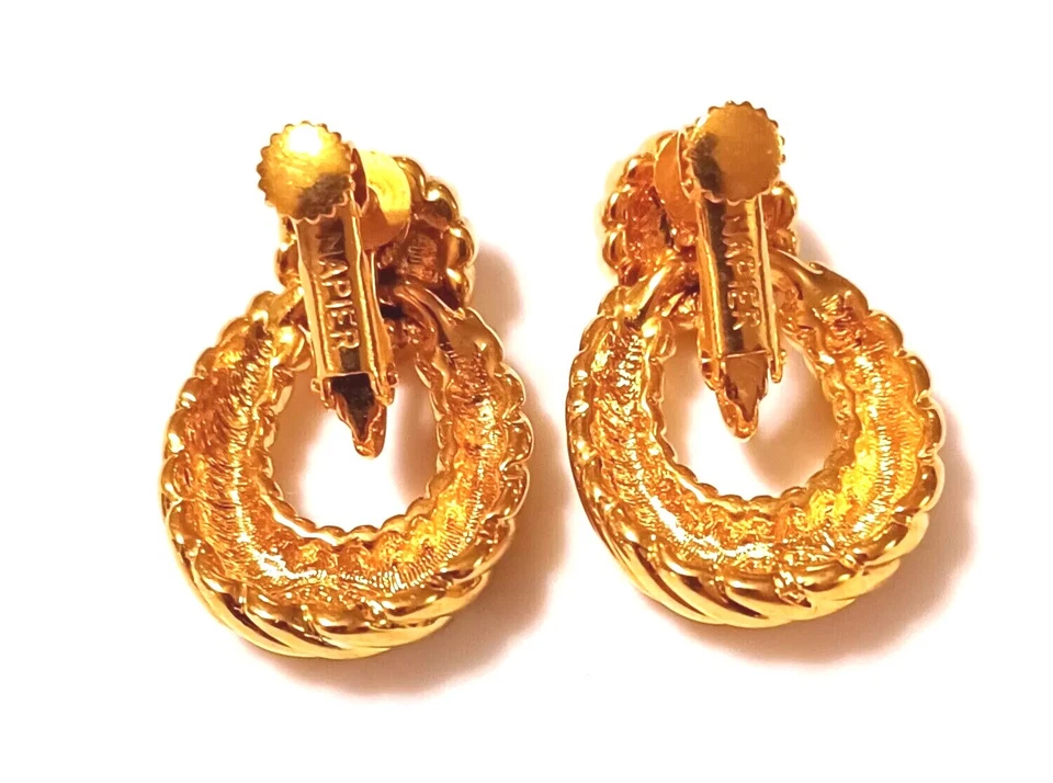 Vintage Napier Earrings Door Knocker Style Clip Screw Back Faux Pearl Gold Tone  - Изображение 2 из 3