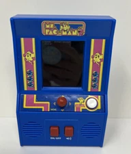MS. PAC-MAN Handheld Mini Arcade Game BASIC FUN 2018 Bandai Namco Entertainment