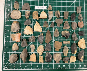 Lot of 50 Broken Authentic Indian Artifacts Knives Arrowheads Tools Indiana I620