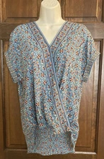 Max Studio Women's Blue Boho Floral Short Sleeve Surplice Hi-Lo Top - Size Small