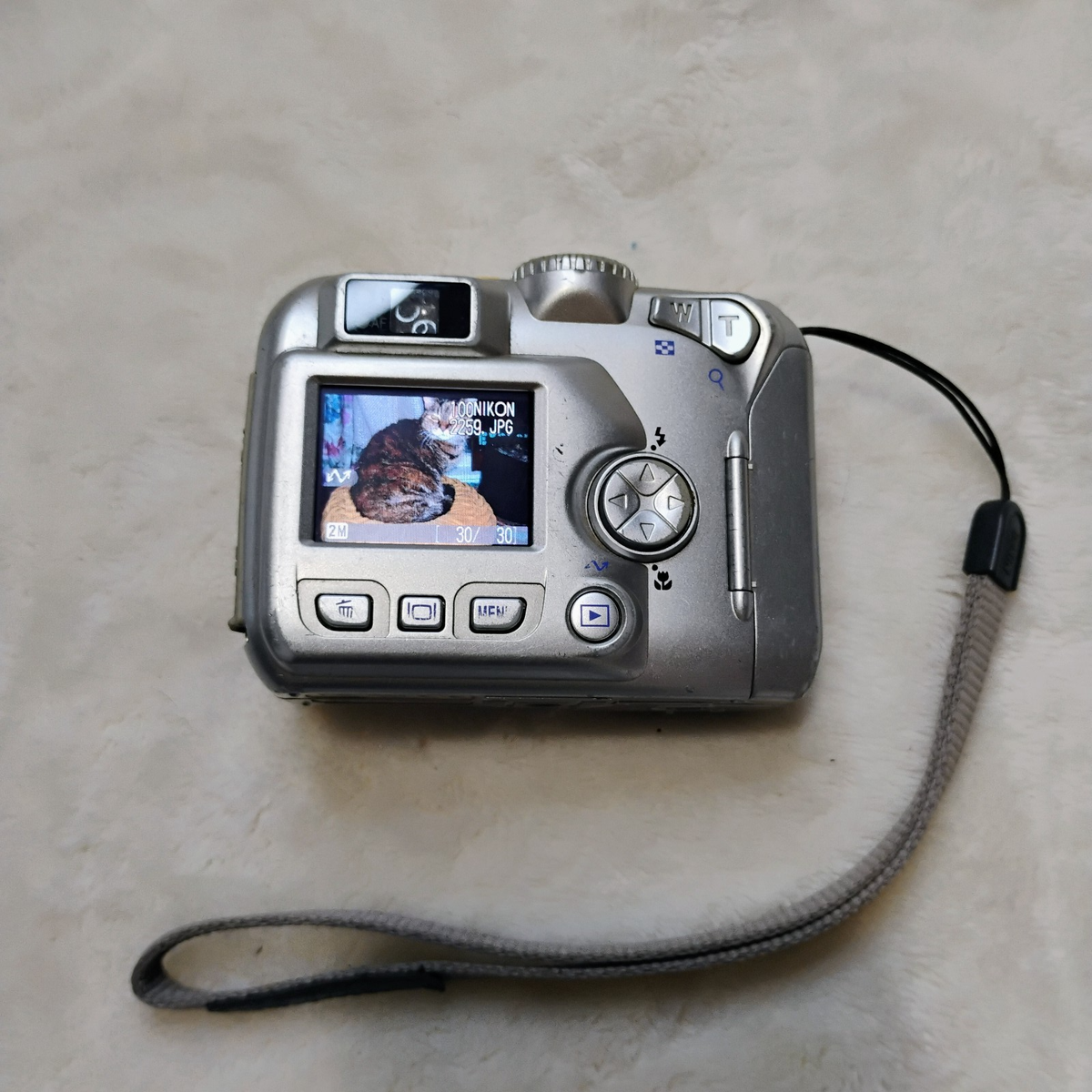 Nikon COOLPIX 2100 2.0MP Digital Camera 32MB CF Card - Tested | eBay