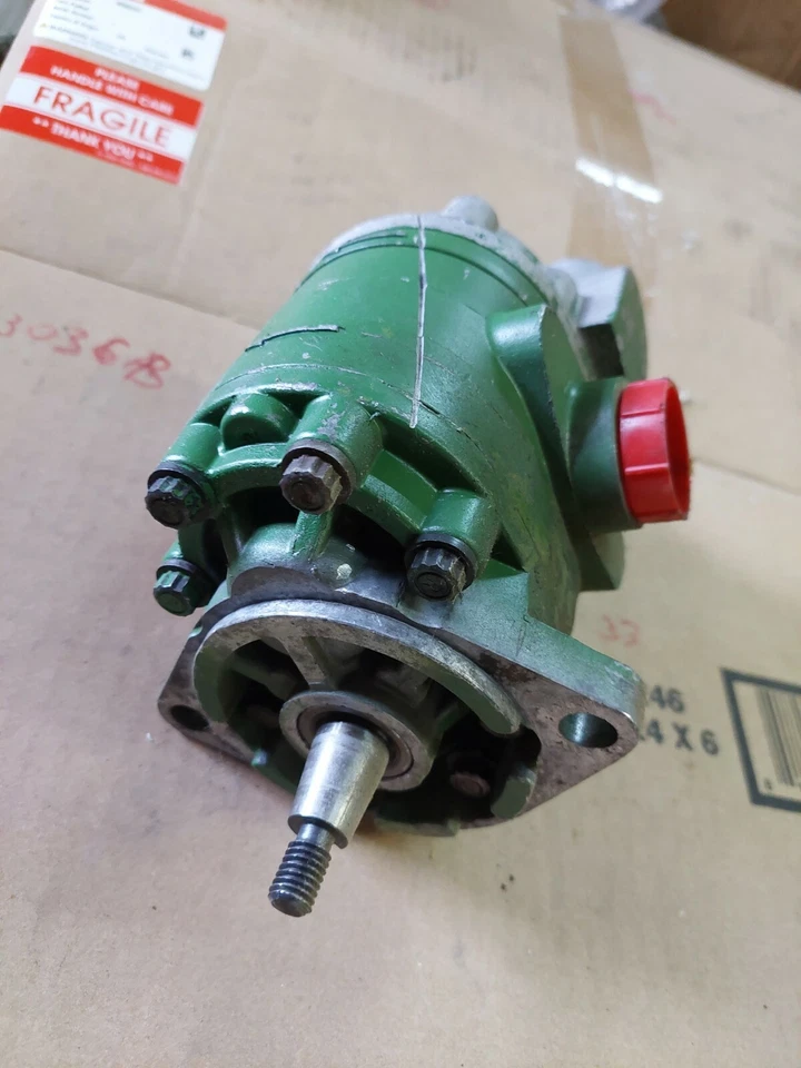 NUEVO EN STOCK PIEZAS DE TRACTOR Bomba John Deere AN122337 apto para 484, 9900, 9910 Foto 4 de 4