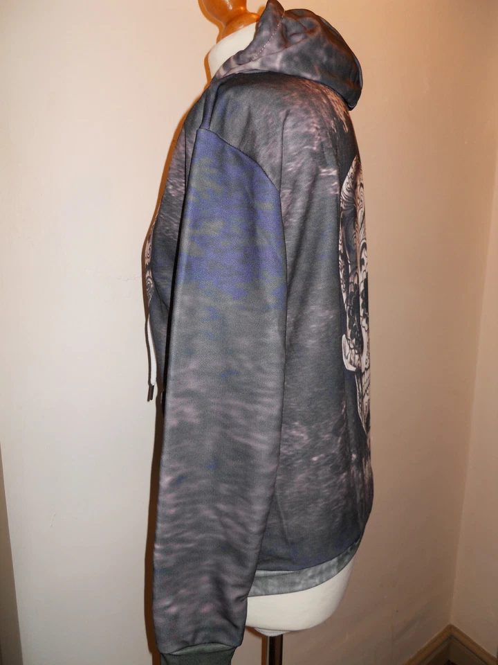 Moletom com capuz Skull Top - Tamanho M (aprox. 8 - 10) Novo sem etiquetas - Imagem 4 de 4