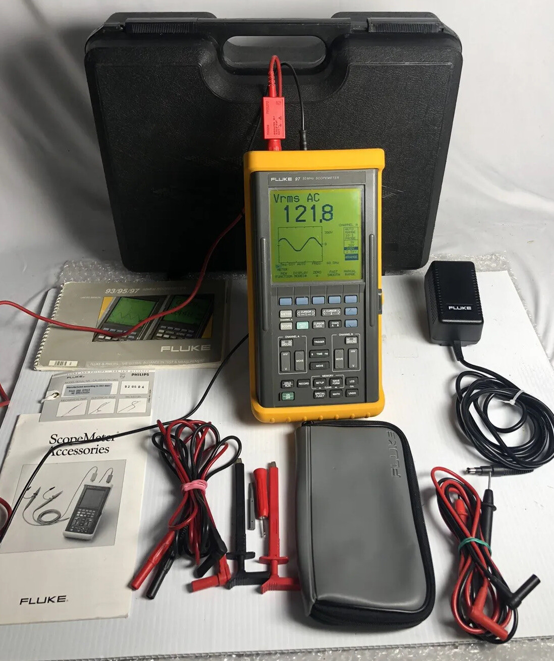 Fluke 97 Auto Scopemeter Dual Trace 50 MHz Handheld Oscilloscope