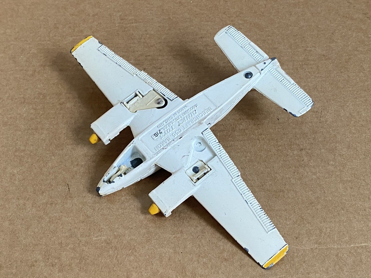 Dinky Toys BEECHCRAFT C55 BARON OVP. (Gebraucht) in Zürich für CHF 36