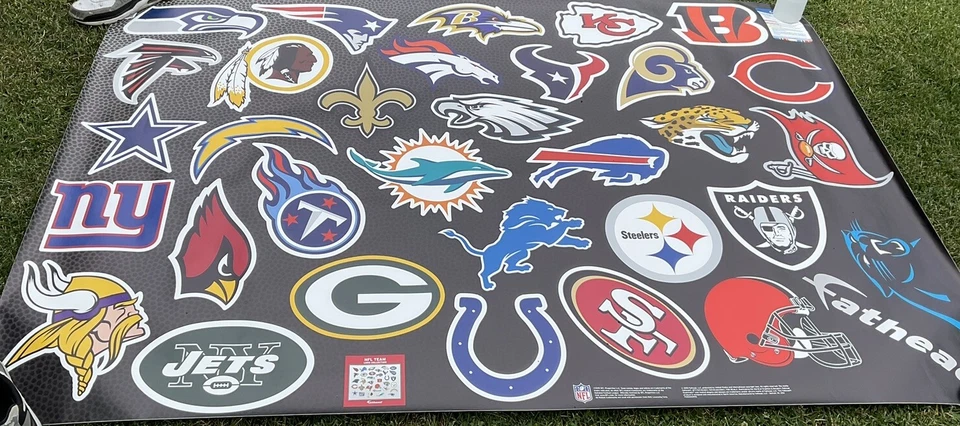 Auténticas calcomanías de cascos de equipo FATHEAD NFL para hombre cueva/habitación de niños/bar Foto 2 de 4