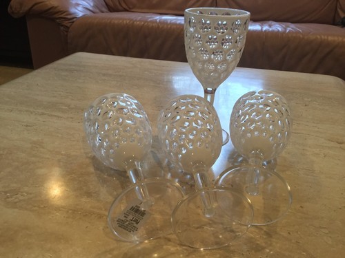 pier 1 wine glasses - set of four white/clear outdoor plastic