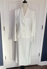 Le Suit Cream Essentials Blazer & Matching Long Skirt Size 8