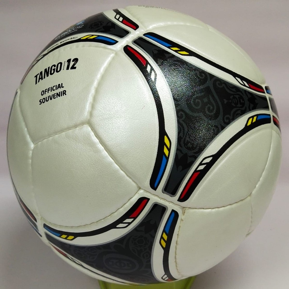 ADIDAS TANGO 12 OFFICIAL SOUVENIR MATCH SOCCER BALL UEFA EURO 2012