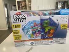 Zuru Robo Alive Water Activated Robotic Sea Creatures 18 Piece Toy Set