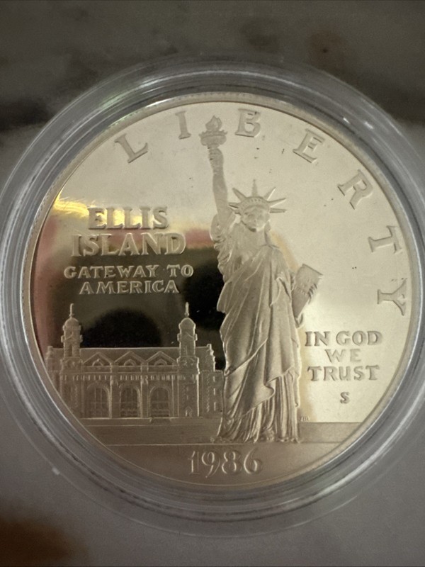 1986-S PROOF Statue of Liberty & Ellis Island 90% fine silver In Capsule