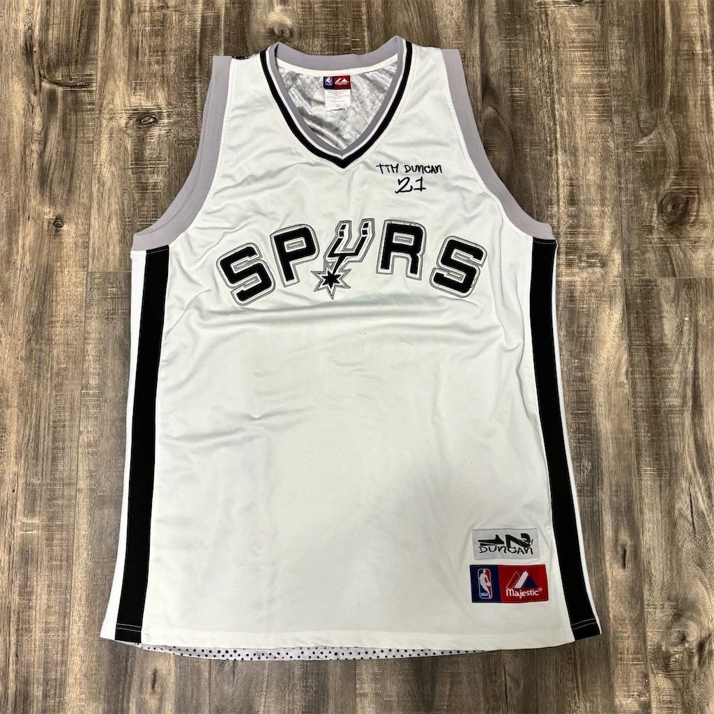 Majestic Tim Duncan San Antonio Spurs NBA Fan Apparel & Souvenirs
