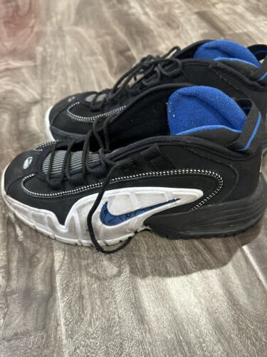 Size 4.5 Nike Air Max Penny Kids Black And White - Afbeelding 1 van 5
