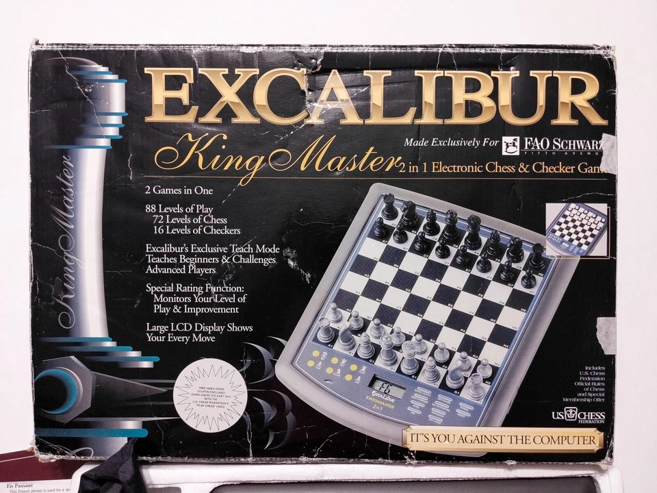 Vintage Excalibur King Master Electronic Chess Game 911E FAO Schwarz - Image 2 of 4