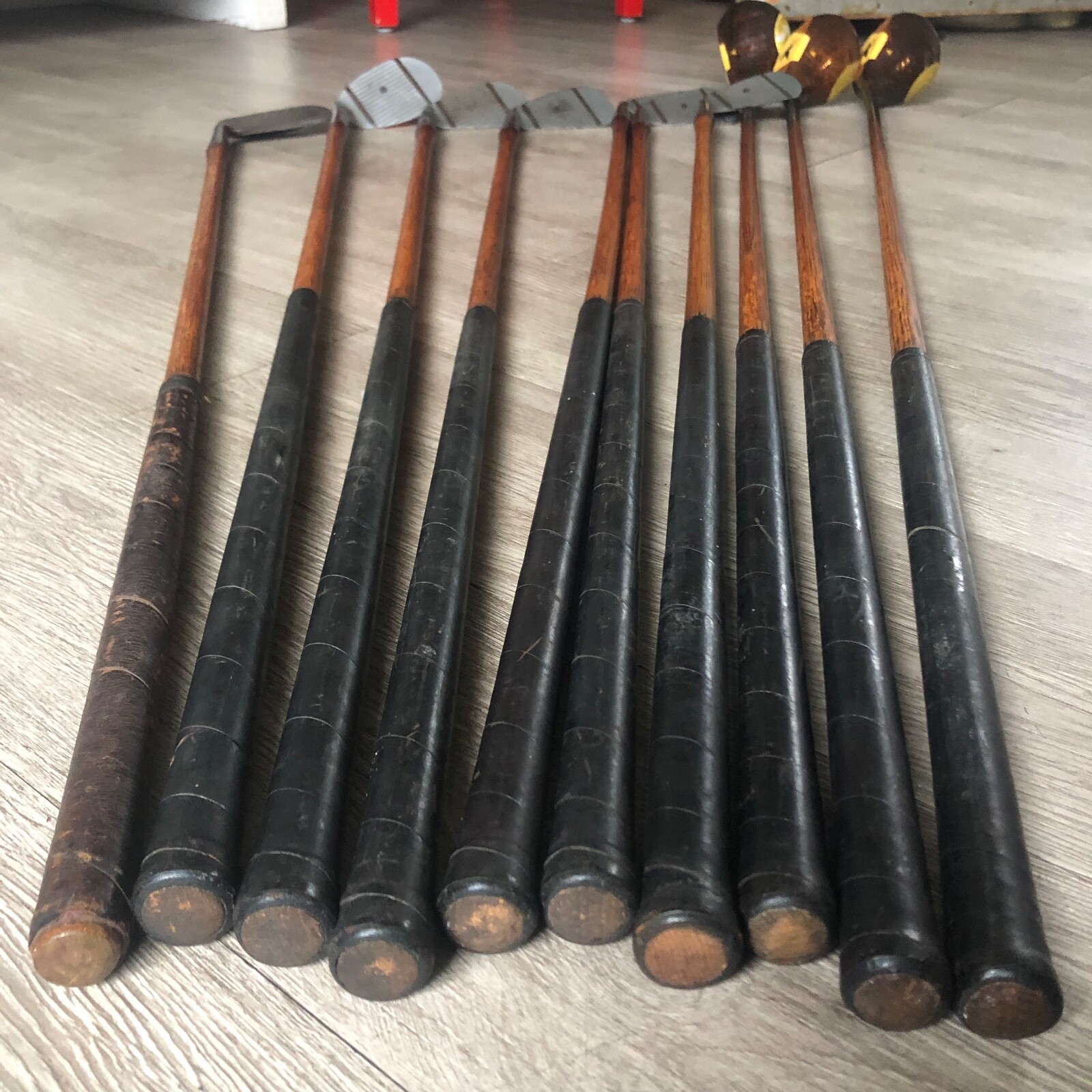 10 antique SPALDING hickory shaft GOLF CLUB SET KroFlite SWEET SPOT
