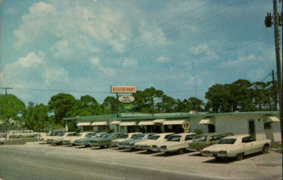Englewood Florida Bay Vista Restaurant & Cocktail Lounge Old Cars 1960s Postcard