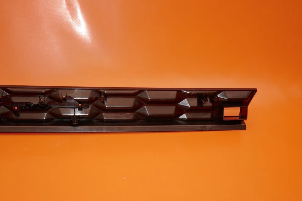 MARCO MOLDEADO TABLERO INTERIOR LAMBORGHINI HURACAN 2015 2016 2017 2018 4T1857226A Foto 2 de 4