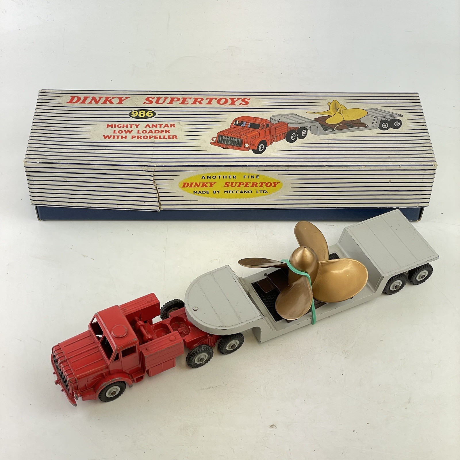 Dinky 986, Antar Low Loader With Propeller - Free Price Guide & Review