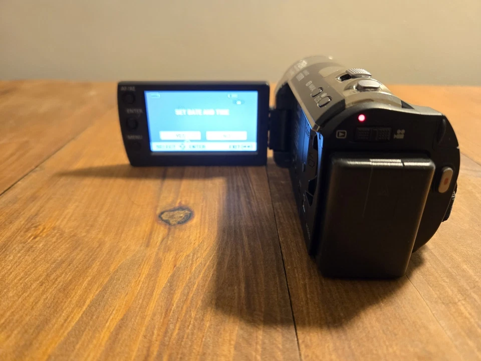 Panasonic SDR-T70P Camcorder 78x Optical Zoom Video Camera Battery *TESTED - Image 2 of 4