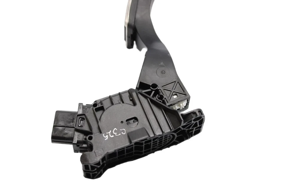 2022 - 2024 MK8 VOLKSWAGEN GOLF R GTI MONTAJE PEDAL GASOLINA 5Q1723503 Foto 3 de 4