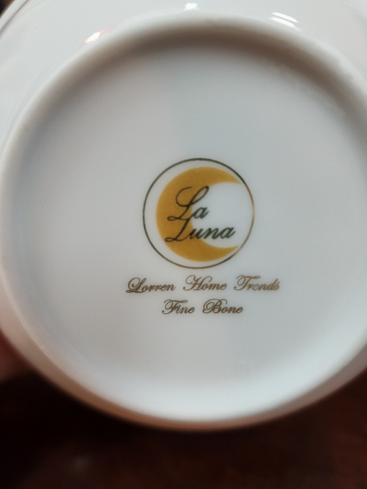Fine Bone China Dinnerware For 8