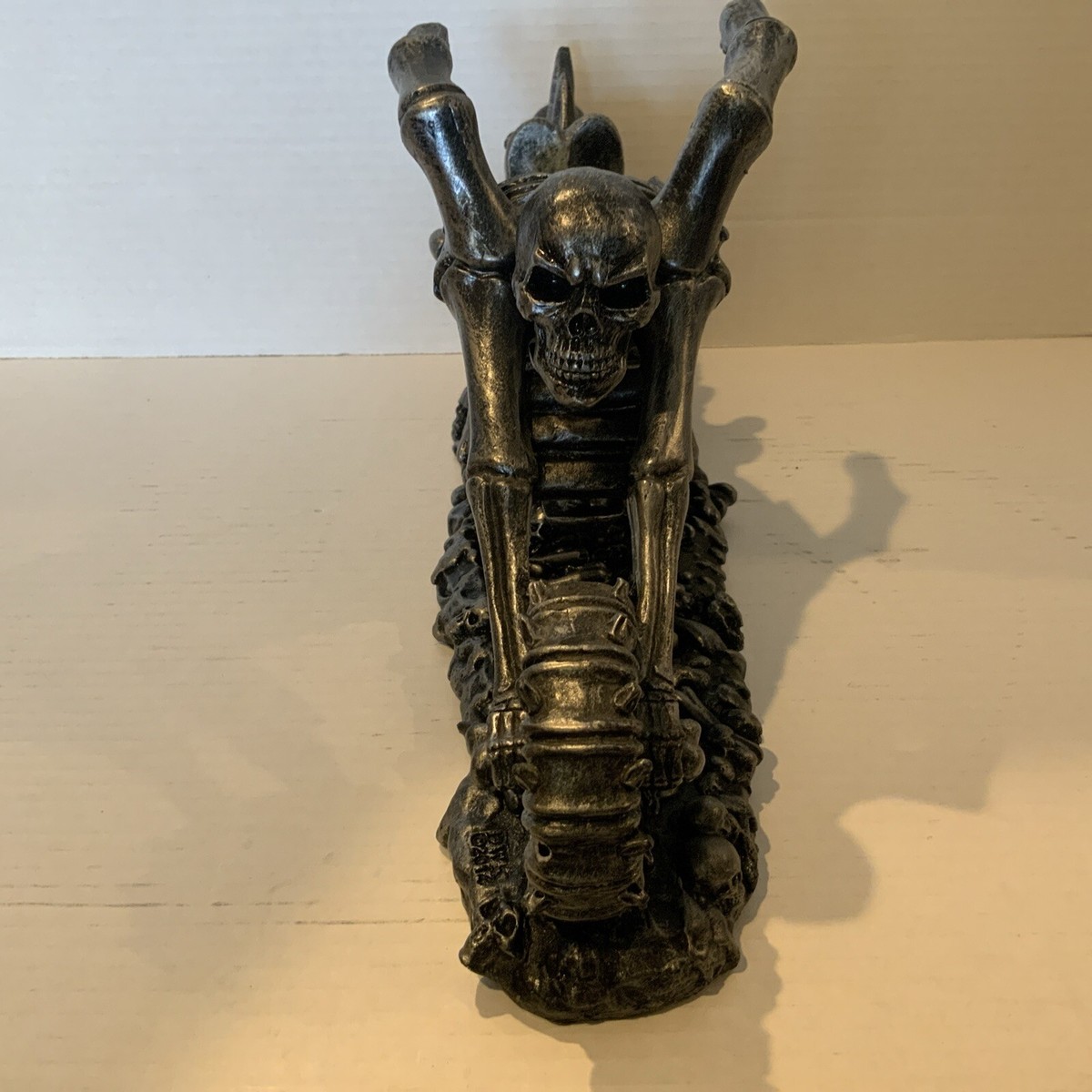 Raising Hell スカル Motorcycle ワインボトルホルダー Raising Hell Skeleton Chopper Ghost Rider Motorcycle Wine Holder