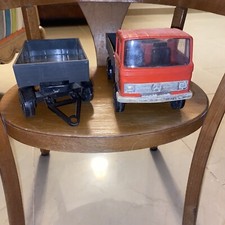 Camion BENNE Mercedes BIG avec sa remorque Benne.