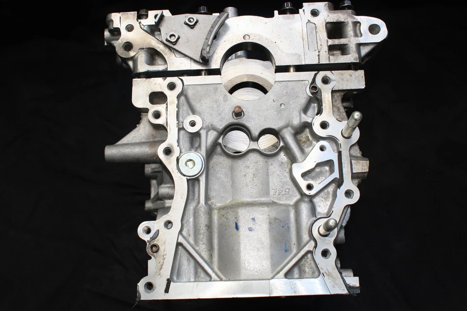 Suzuki SX4 2010-2017 2,0 L J20B bloque de motor desnudo OEM Foto 3 de 4