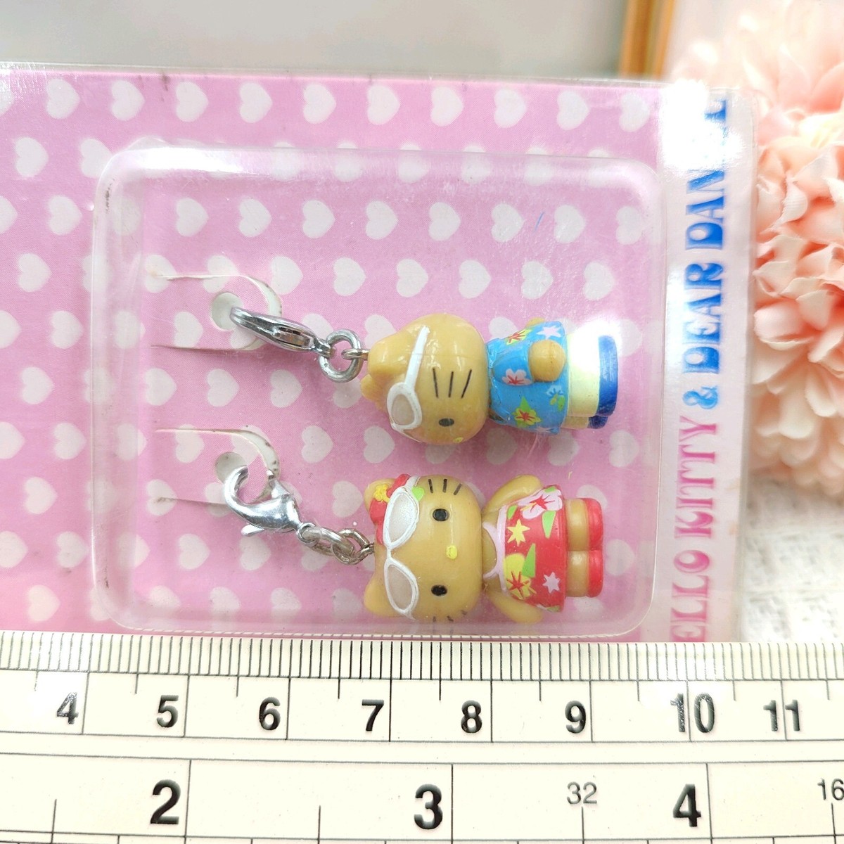 Hello Kitty & Dear Daniel Tanned Skin HAWAII Charm Zipper Hello Kitty & Dear Daniel Tanned Skin HAWAII Charm Zipper