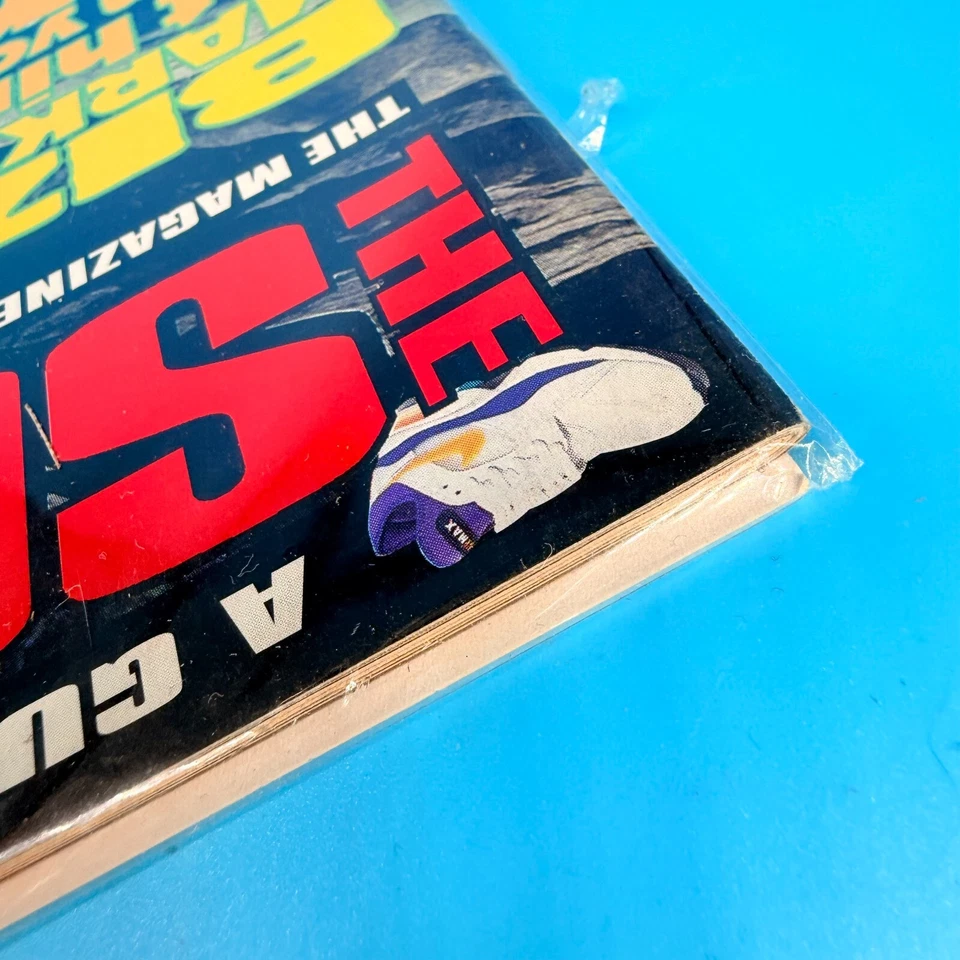 THE SOURCE Magazine Sneaker Guide VG • AUG 1993 • NO. 47 • BIZ MARKIE  Hip Hop - Image 2 of 4