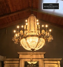 Grosser Französischer Schlosslüster,  antiker Korblüster in schwerer Ausführung,