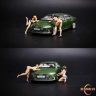 Diorama 1/64 Resin Figure Model Beautiful Girls Wiping Car Scene Doll Model Prop