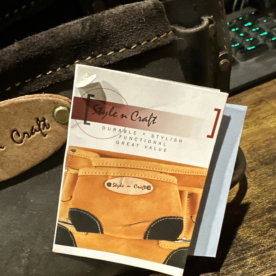 90926 10 Pocket Nail And Tool Pouch In Top Grain Oiled Leathe Dark Brown - Image 2 of 4