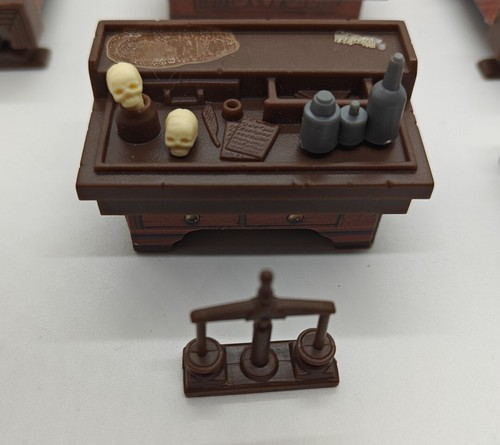 Vtg Heroquest Hero Quest Board Game Furniture Parts Lot Fireplace Shelves Etc - Picture 5 of 12