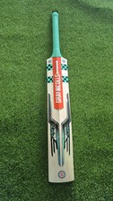 GRAY-NICOLLS SUPRA GN2 ENGLISH WILLOW CRICKET BAT, NEW MODEL, VALUE FOR MONEY