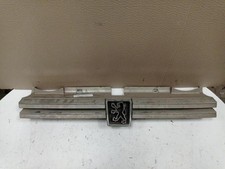 Calandre Peugeot 605